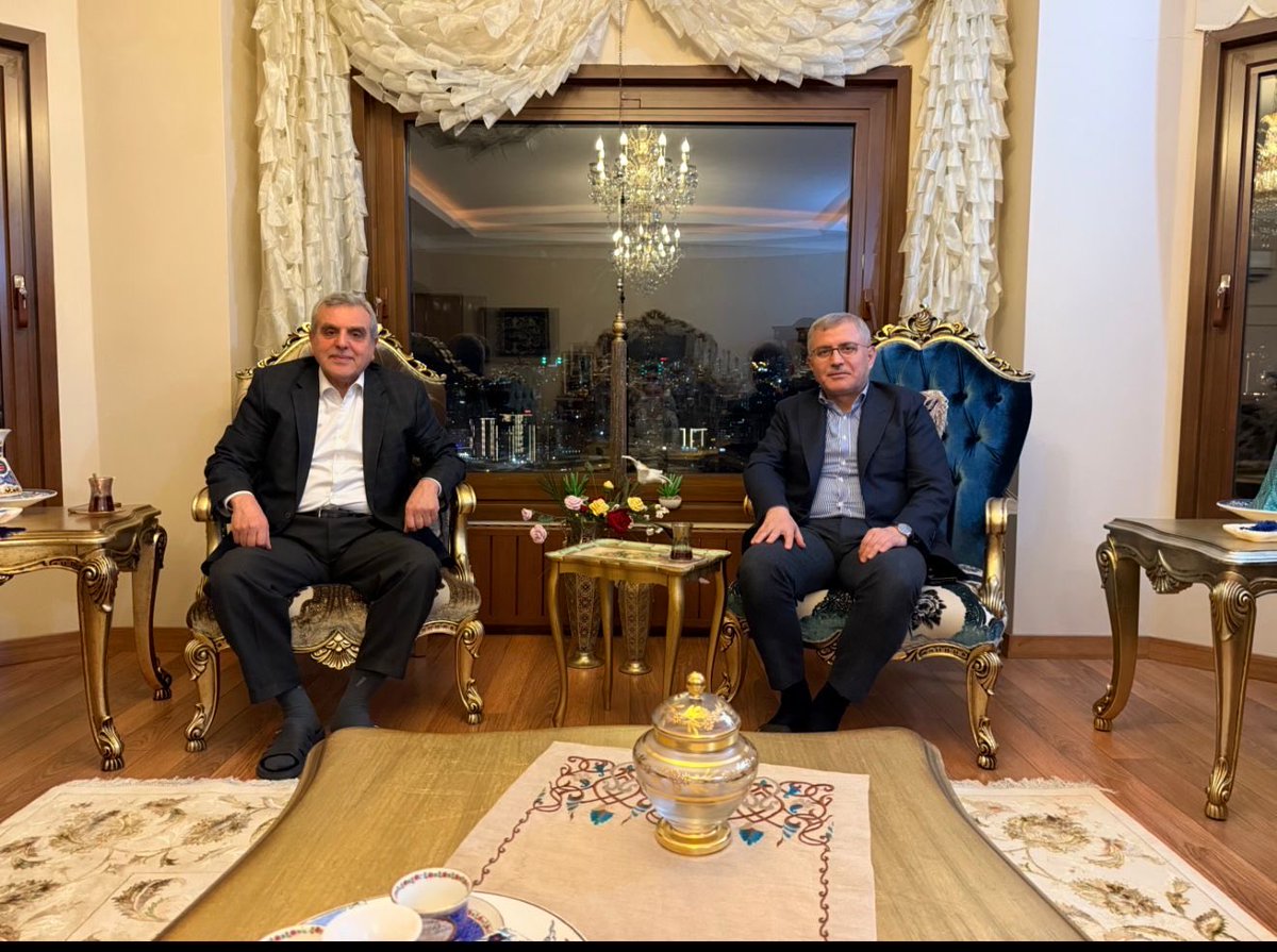 Bir gönül diyarından, Hazreti İbrahim’in bereketli sofralarının kurulduğu Şanlıurfa’mıza teşrif ettiler.

Ziyaretleri ve gönüllere dokunan, ufuk açıcı sohbetleriyle gecemize anlam katan önceki dönem Üsküdar Belediye Başkanı, MKYK üyemiz,
Sayın Hilmi TÜRKMEN’e ziyaretleri için