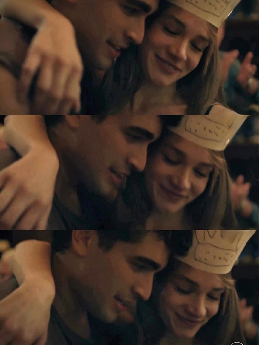 i like shiny things but i'd marry you with paper rings💌✨