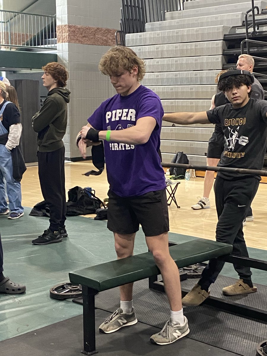 Piper Pirates Powerlifting tweet media
