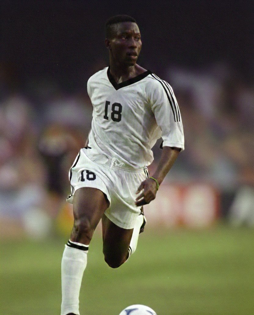 #الليث_الأبيض 
اللاعب الغاني الدولي الكابتن/ بلايد كومه، المشهور بـ(بلادي كوما)، احد امهر وافضل اللاعبين المحترفين الذين لعبوا لشيخ الاندية، ويحمل له الجمهور الذكرى والسمعة الطيبة.