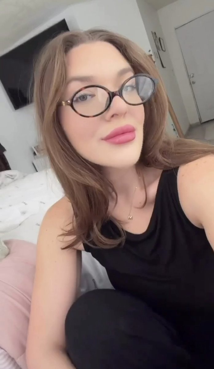 maeli 💌 (@maeliglz) on Twitter photo 