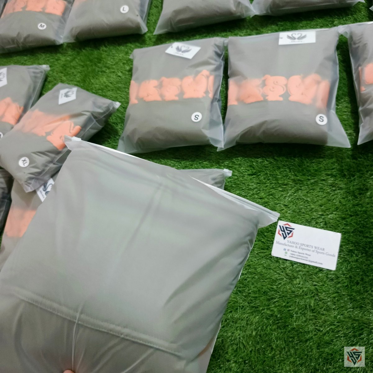 yahoo_wears's tweet image. 📽🧳 final touches before shipping! from careful folding to final sealing — excellence packed inside every box.

📦 custom packaging
🌎 global orders

#finalpacking #packingprocess #premiumbrand #yahoosportswear #customerfirst