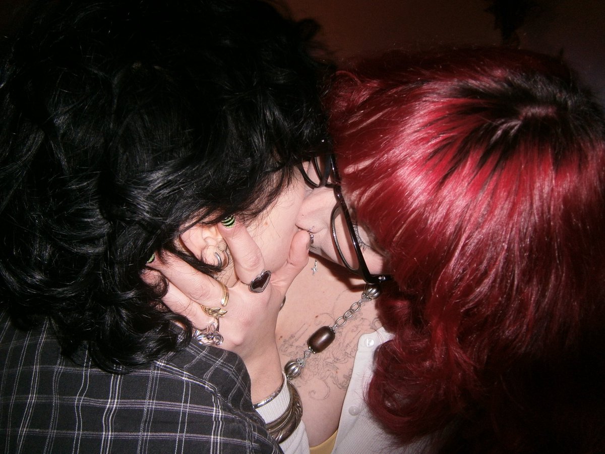 andromeda tweet media