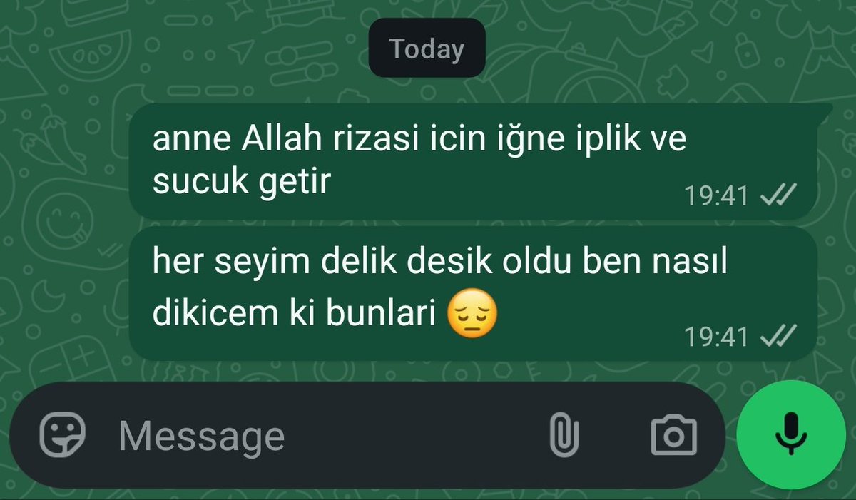 ülkeye dair özlediğim şeyler: annemin dikiş yetenekleri ve sucuk