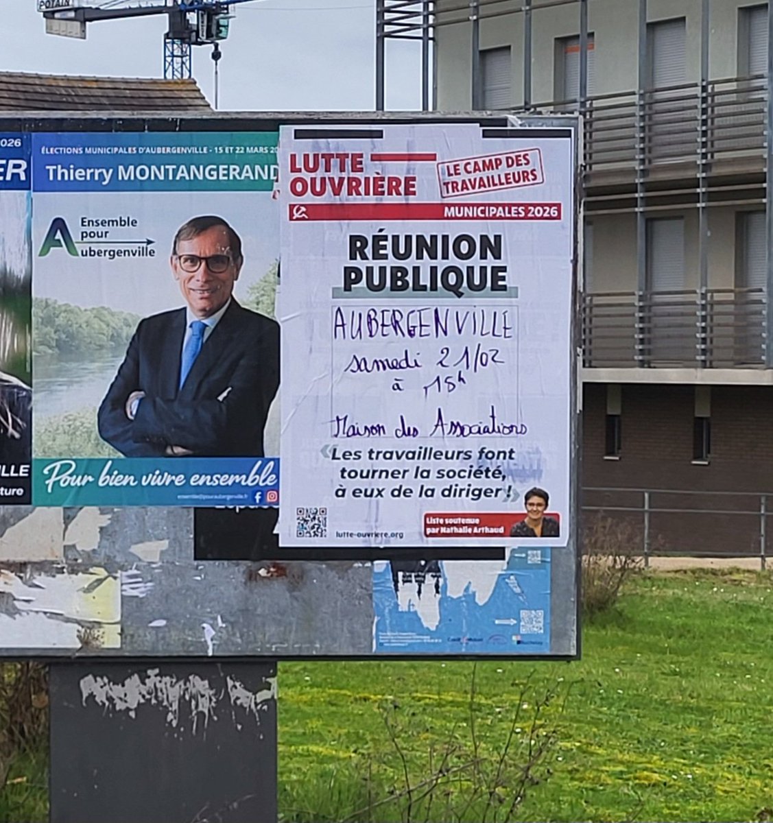 GommardPhilippe's tweet photo. Collage provocateur sur une de nos affiche juste devant la salle de notre réunion. Avec son instrumentalisation politique pour essayer de faire taire le camp des travailleurs, l'extrême-droite est bien dans son rôle de larbin du grand patronat ! https://t.co/gVZaGgd6i1