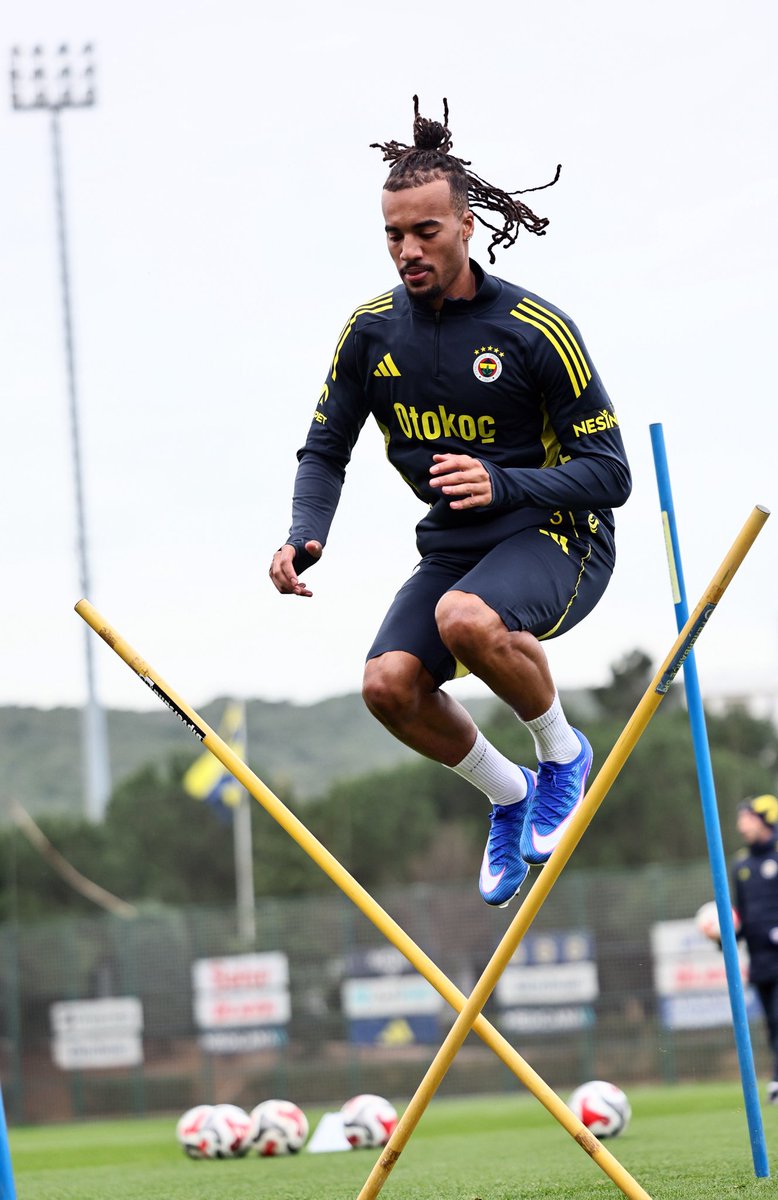 📸 Photos from today’s training.

🔜 #FBvKAS