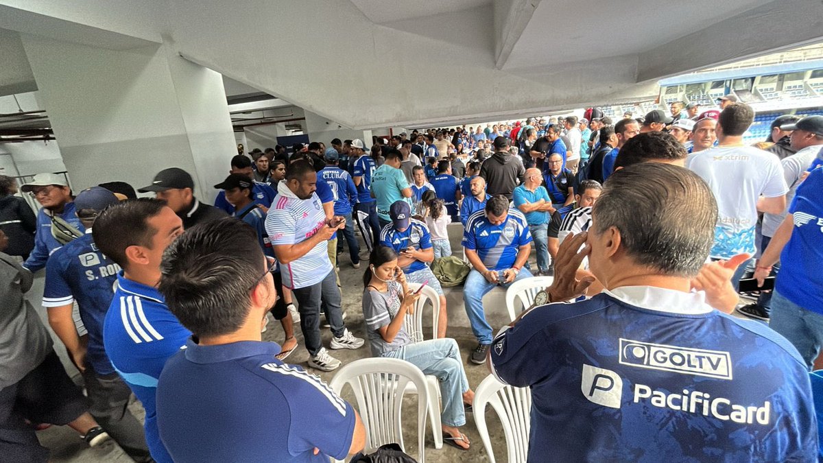 Bombillismo3's tweet photo. Ser hincha de este club es lo mas lindo que existe 💙 https://t.co/pnaBTKY2mO