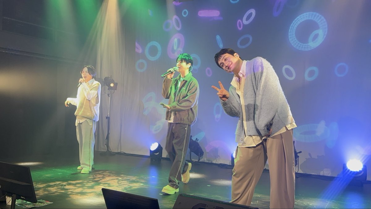 0922ZE:A tweet media