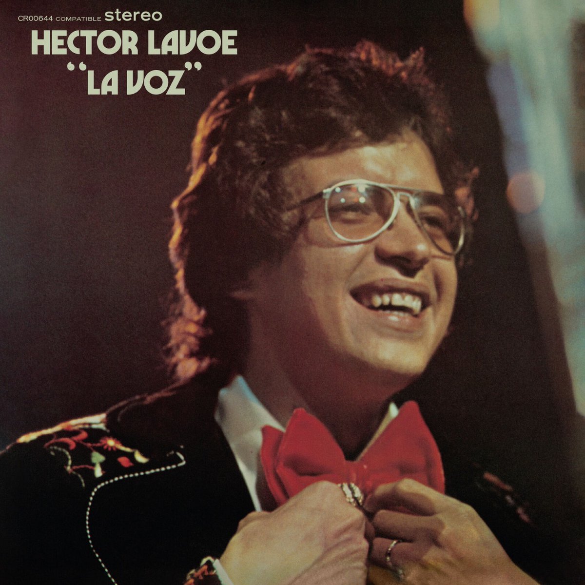 El viernes 21 de febrero de 1975, el sello Fania Records publicó ‘La Voz’, el álbum debut como solista de Héctor Lavoe, producido por Willie Colón. Grabado un año antes, en 1974, en los legendarios Good Vibrations Sound Studios, este disco no sólo es una pieza fundamental de la