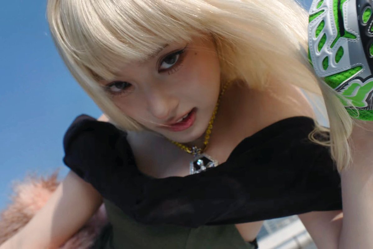 IVE ‘BLACKHOLE’ MV TEASER #LEESEO cut