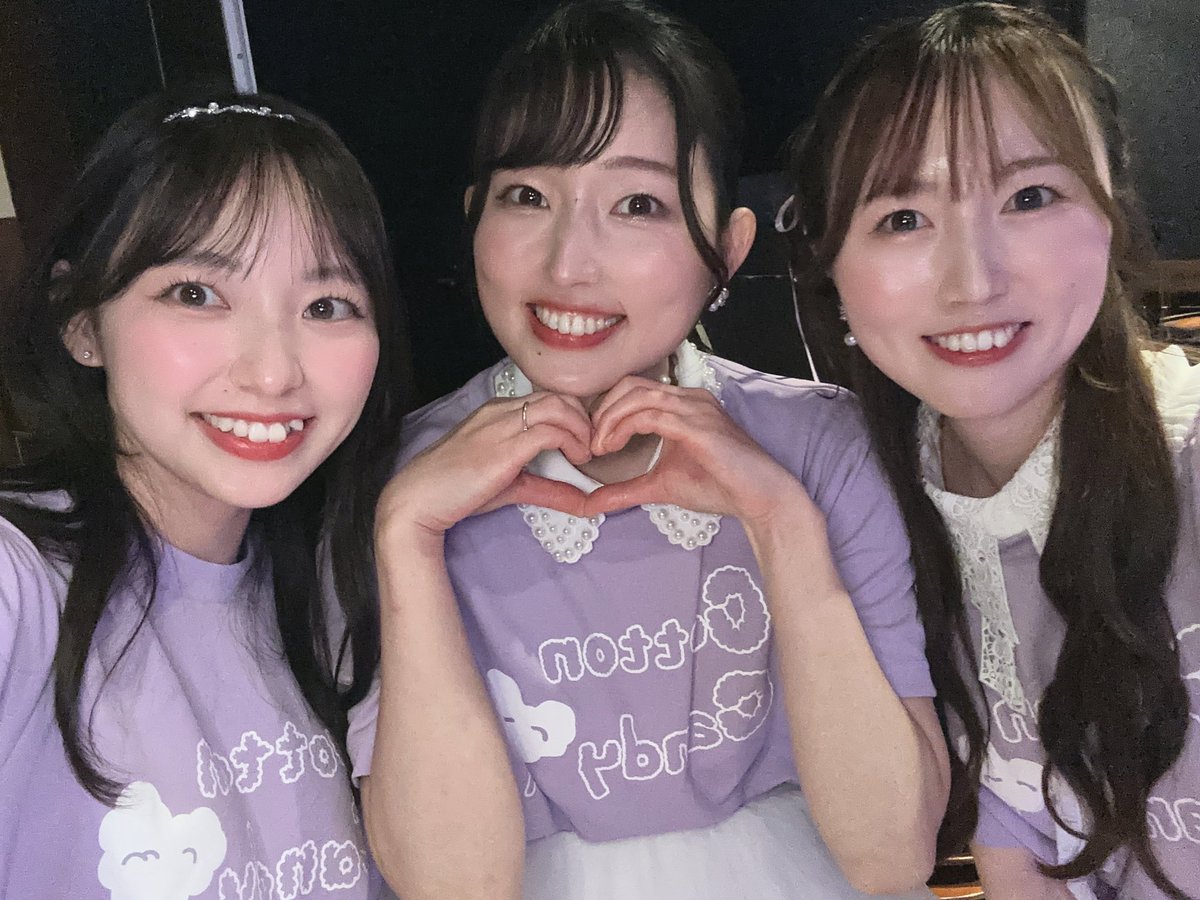 関東組コッキャンOG🥹💖
仲良しのあんにんと大好きなひとみさん・・
幸せを噛み締めた😭😭😭
3人のユニット、ほんとに会場が熱すぎてコッキャンをめちゃくちゃ感じて楽しかった❤️‍🔥