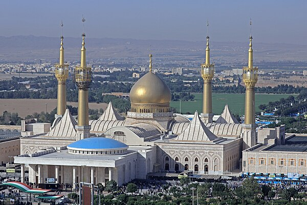 PatinhoLoL's tweet photo. @hoje_no Sugestão de ataque "limitado", Trump.
Mausoleu do Khomeini.
Não estou pedindo pra transformar num estacionamento.
Estou pedindo para transformar numa cratera lunar. https://t.co/3hIAafamE2