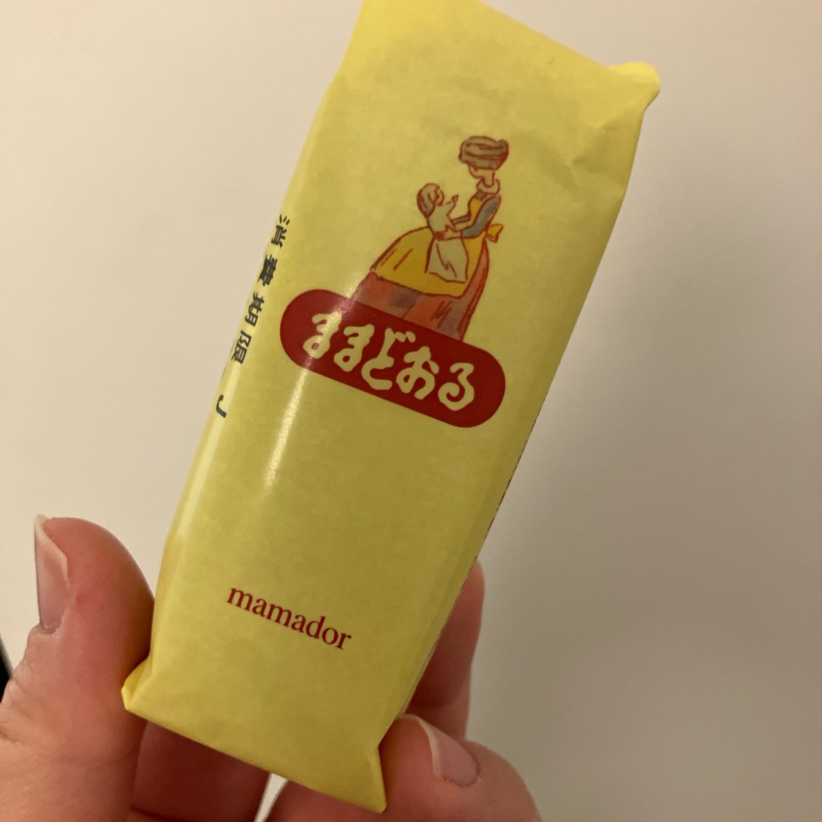 お土産でいただいて、久しぶりに食べれた♡ままどおる。やさしい味で好き。ご存知ですか？
#ogのおうちで旅行気分