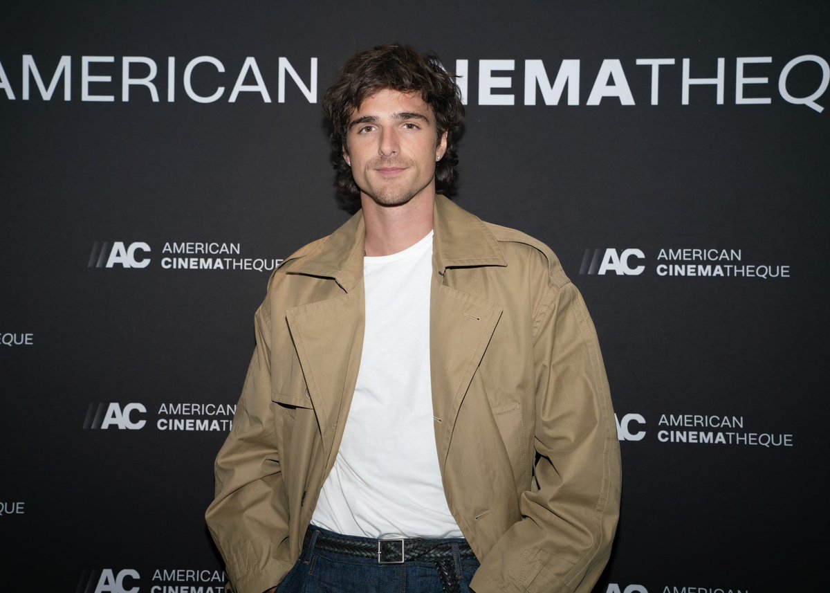 he is so handsome i need him so bad