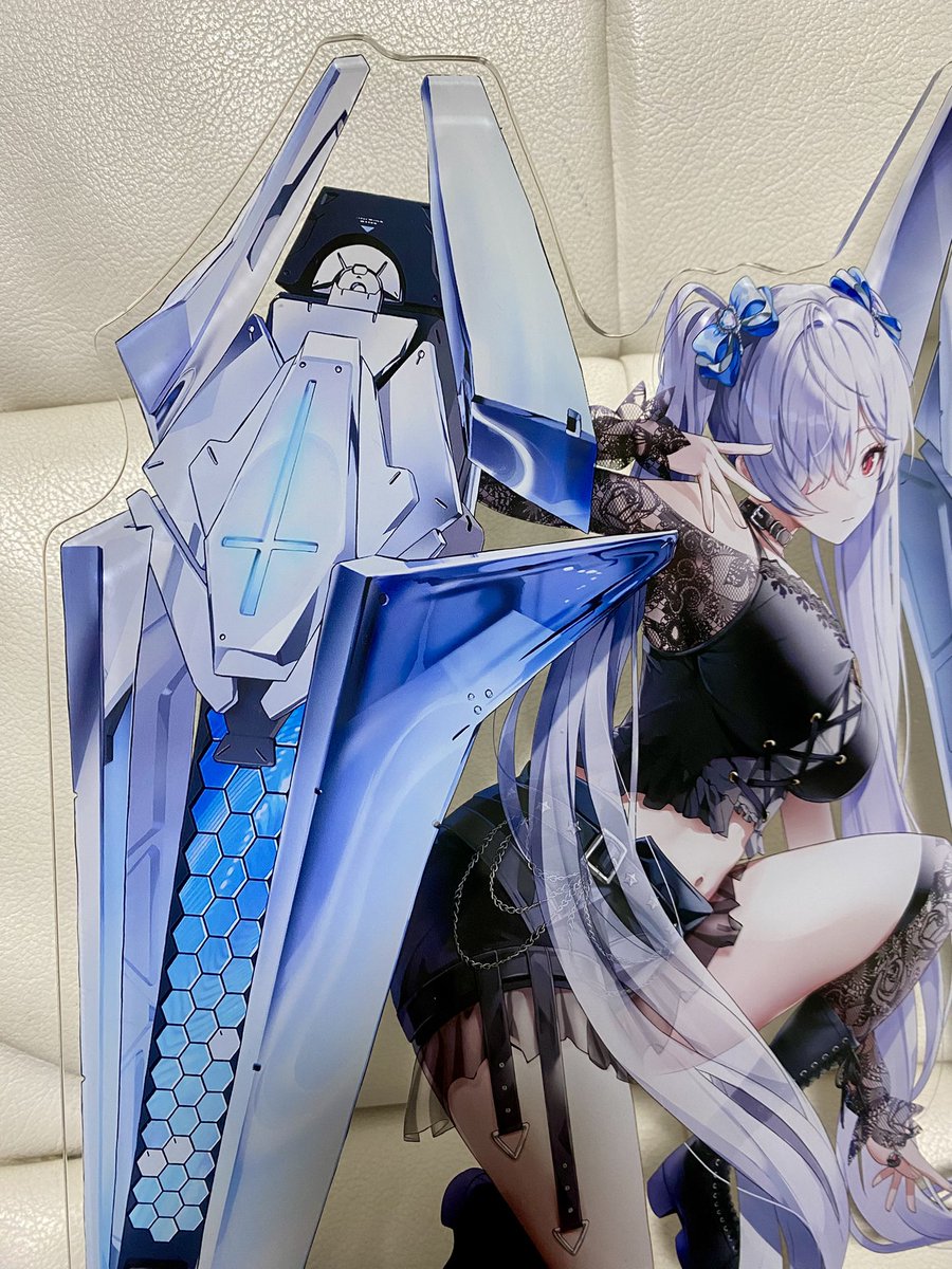 昨年9月に購入したローソンコラボアクスタのシンデレラが届きました