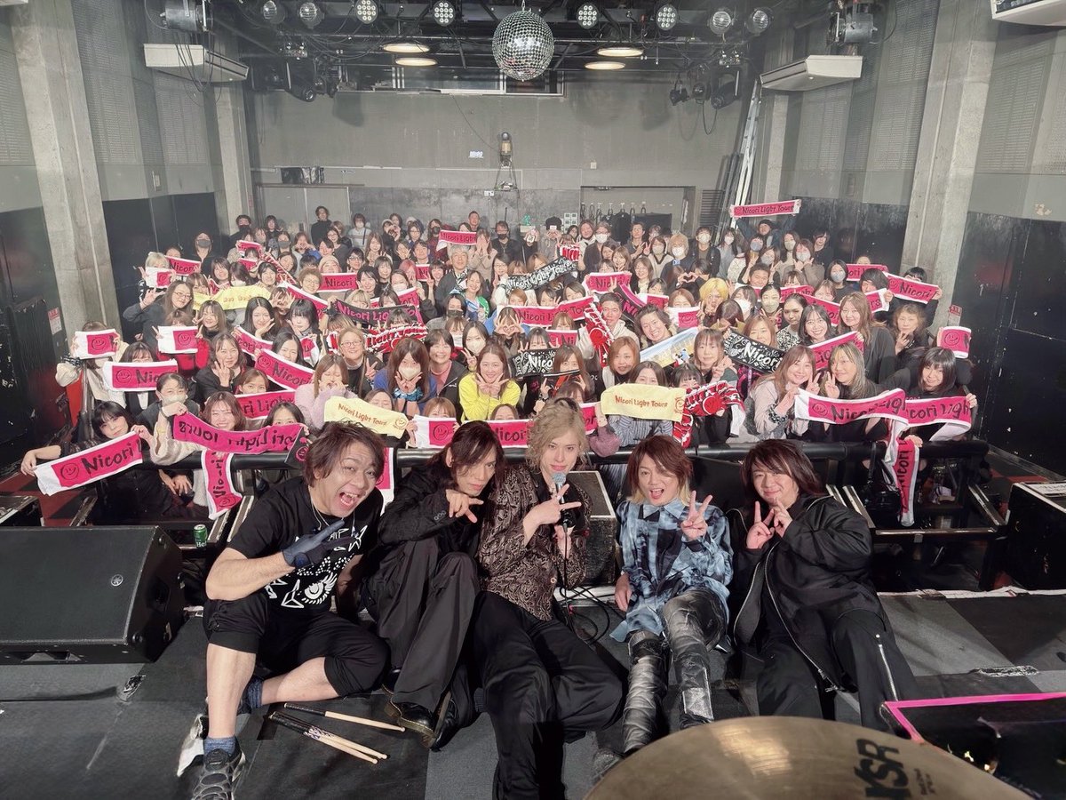 swing-by frequencyセトリ
1.ダウナー
2.パラサイター
3.DATSU!!!
-MC-
4.コマンド疑似恋愛
5.罪恋〜キミといた夏〜
-MC-
6.ヒーローの正偽
7.ごじゅうおんの終着。
8.砂漠の果実
9.薄明（大阪）　White margaret（東京）
10.departure
-MC-
11.swing-by
12.GET OVER
13.蜃気楼girl
-MC-
14. New