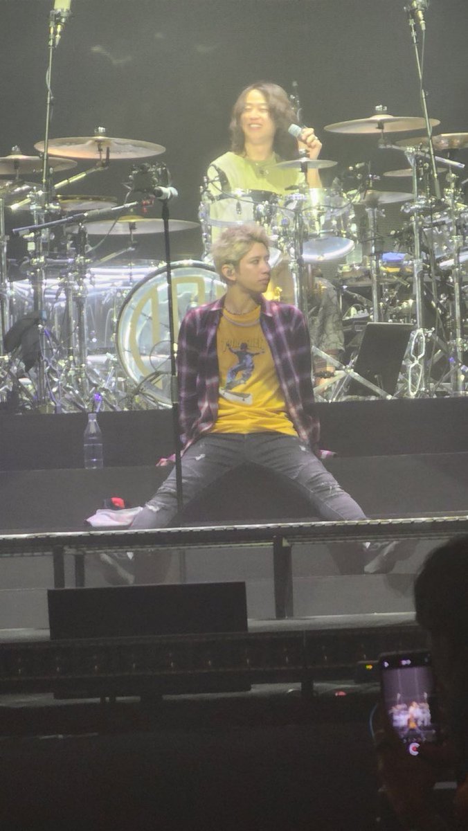 SIR.. close your legs..