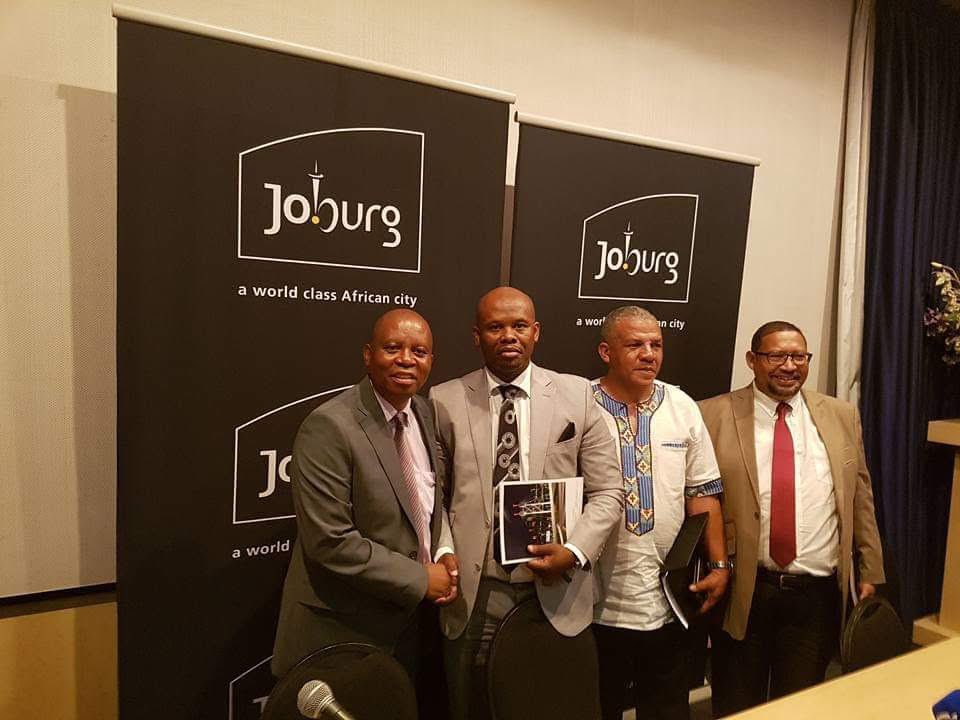 It was Herman Mashaba who employed Shadrack Sibiya as the Head of Johannesburg Forensic and investigation services, despite Shadrack Sibiya failing competency test during the hiring process.

Vote for him as the Mayor of Johannesburg at your own Peril. 🤞🏾