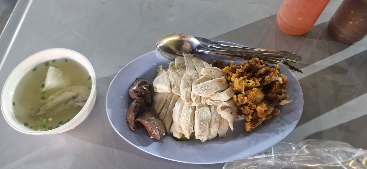 Miki36624's tweet photo. 2 มื้อ โสดๆๆกินละกลิ้งทับใครได้บ้าง https://t.co/ZGAJHG24oB