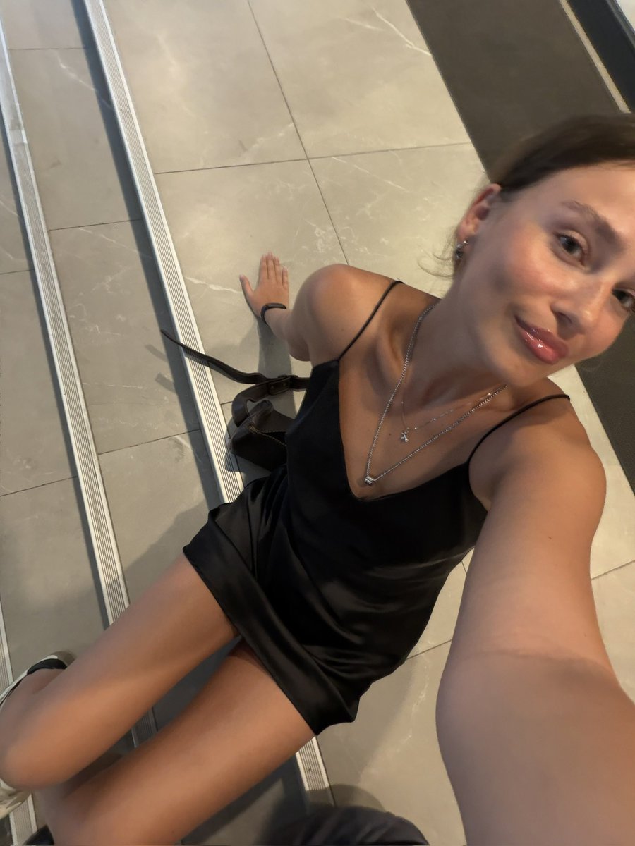 страж галактики tweet media