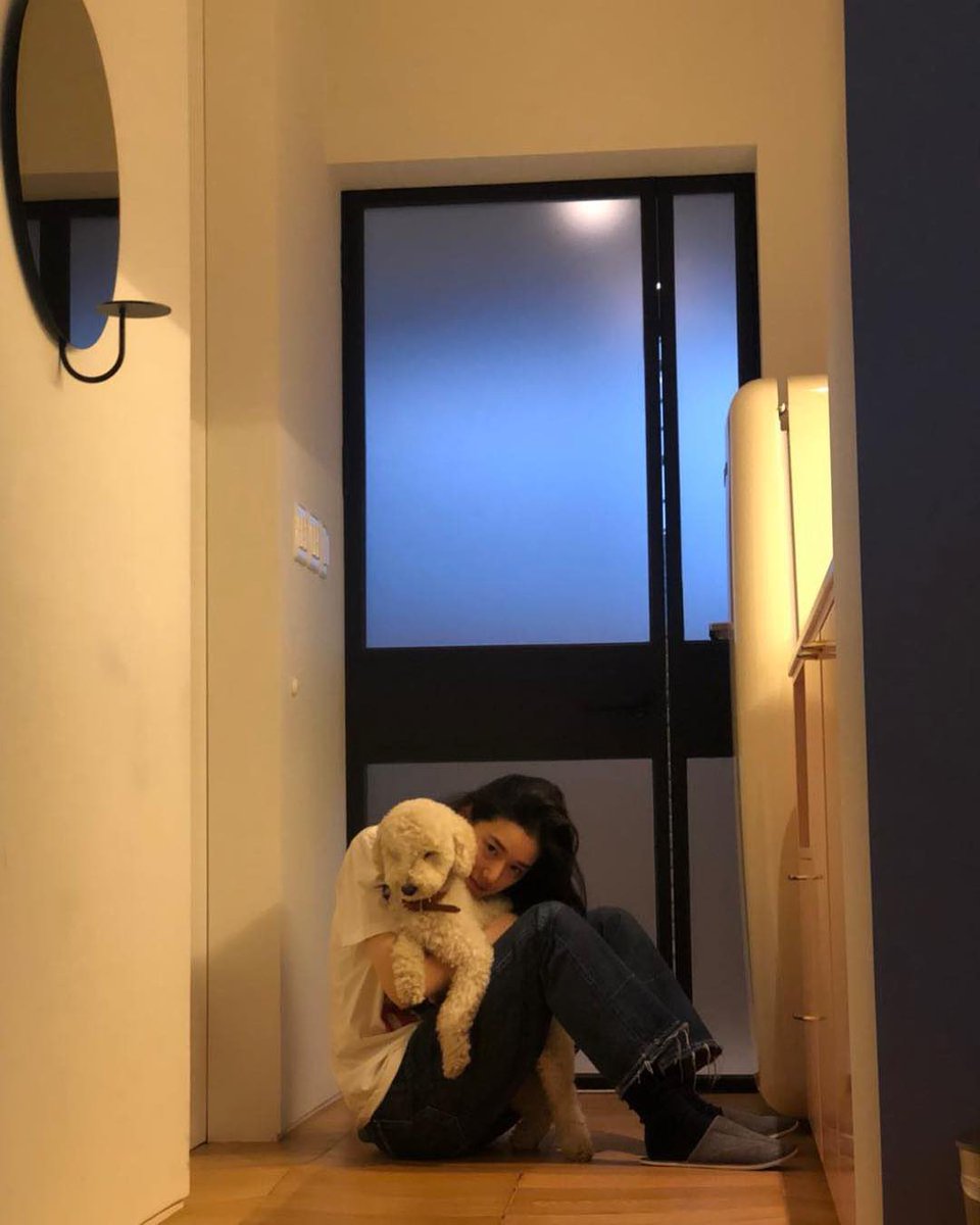 fromvoyi's tweet photo. 172 런던예술대 센트럴 세인트 마틴스 https://t.co/EQEuaByDgD