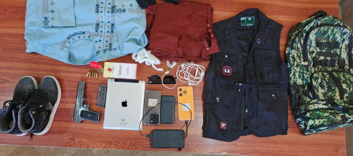 اولین زن پشتون که قصد انجام حملۀ انتحاری را داشت از وزیرستان بازداشت شد۔ یک لکهٔ ننگین دیگر به نام قوم پشتون از طریق زنی مرتبط با وزیرستان ثبت می‌شود۔گفته می‌شود این زن باشندهٔ بستی شیخ یوسف در شهر دیره اسماعیل خان است و اصلاً به وزیرستان تعلق دارد۔
به گفتۀ منابع ادارۀ مبارزه با