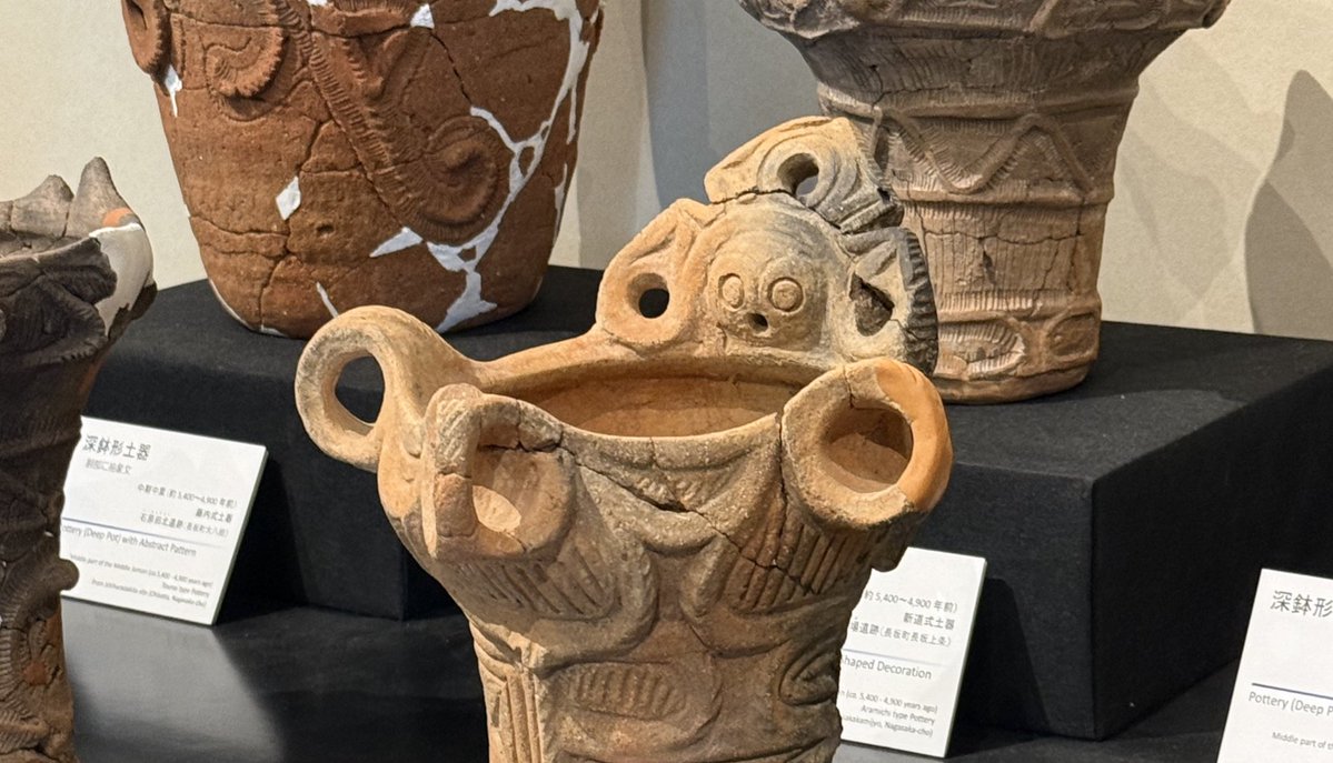 北杜の土器の顔面が大好きです…！ ほっこりしたり感動したりしっぱなし