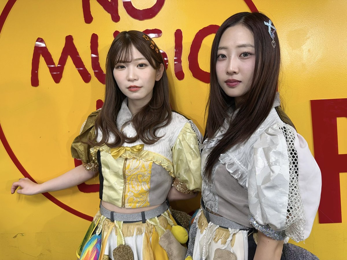 過去の写真復刻シリーズ #レオナ帝国チェキ会 #ハイ・モモチーズ