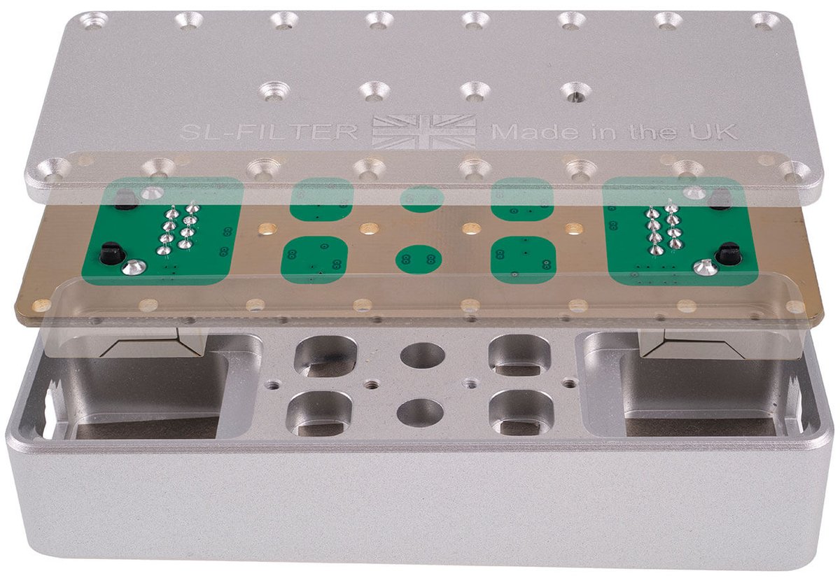 fairaudio_de's tweet photo. TEST Viele Schrauben, besserer Klang? Diese beiden Vertreter der Gattung audiophiler Ethernet-Filter setzen auf eine ungewöhnliche ... https://t.co/Ir7AKt51LE
#hifitest #hifi #test #fairaudio #highend #digitalaudio #streaming #audiostreaming #ethernetfilter #StackAudio #SmoothLAN https://t.co/MfFEN1DmLu
