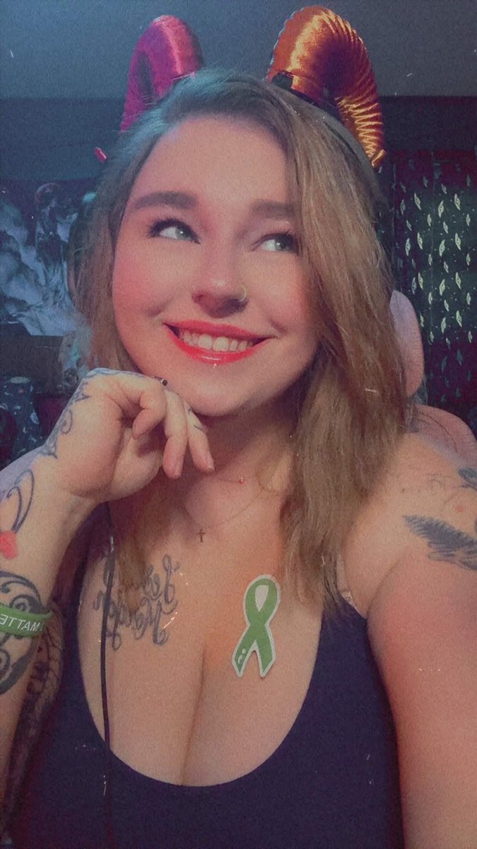 We are live and raising money for <a href="/mwanonprofit/">Miracle Workers Alliance</a> initiative and focusing mental health today via <a href="/DeadbyDaylight/">Dead by Daylight</a> tourney day!   
twitch.tv/Kaoticleigh 

#charity #tournament #MentalHealth