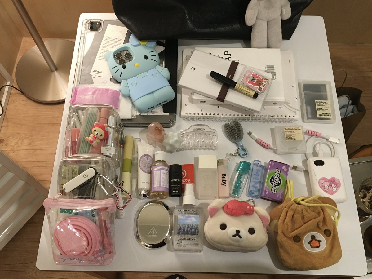 Bxxloxxx's tweet photo. 카페 잼컨 https://t.co/OQdoP32INK