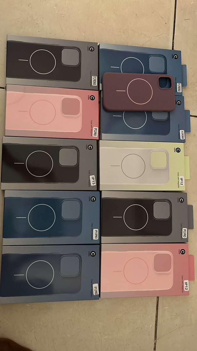 Disponíveis “apenas as da imagem” para entrega imediata.
Capas de silicone com carregamento magnético.

Da mais estilo ao teu celular 😁
878444920