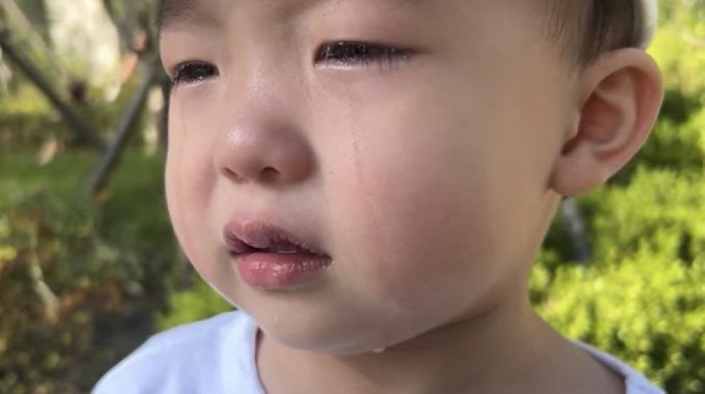 낮밤으로 울다보니 하루가 다 감 。。💧