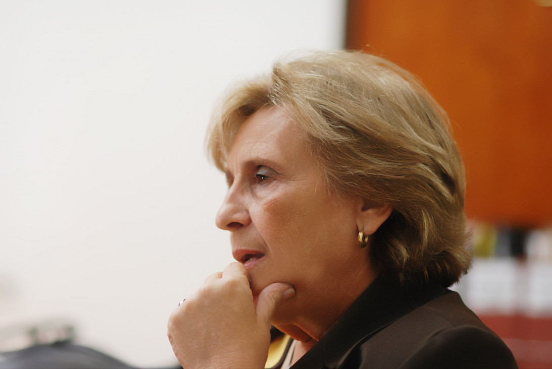 UNCUYO's tweet photo. Murió Maria Victoria Gómez de Erice, primera mujer rectora de la UNCUYO

Su gestión se extendió entre mayo del 2002 y abril del 2008 y se caracterizó por actividades y proyectos que estrecharon lazos entre la academia y la sociedad mendocina. 
https://t.co/0xTUIbh5aJ https://t.co/c2dp5ktS2B