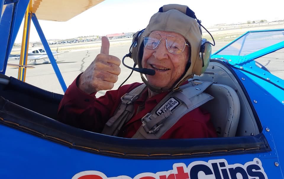 DeplorableVix tweet media