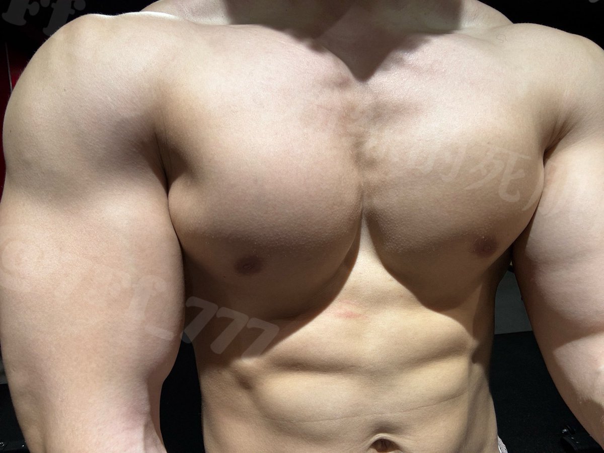 喝粉练的死肌肉 tweet media