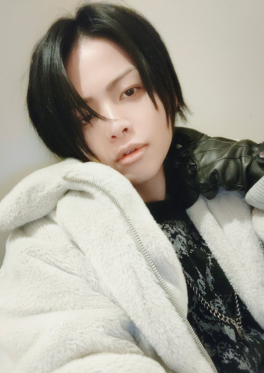 明日〜〜〜〜〜♪ チェキにサインもさせてもらうぜと🖊️ シンフォニア