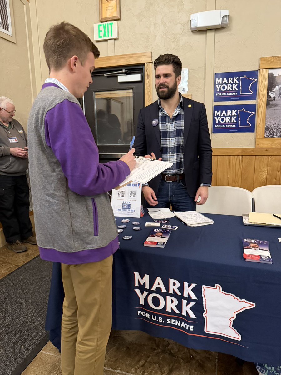 JenDeJournett's tweet image. #DayInTheLife for #TeamMark @MarkYorkMN  - I'd you aren't following him you should !  #SuperSaturday @mngop BPOU Convention Day!  Learn more about Mark at YorkForMN.com #MNSen