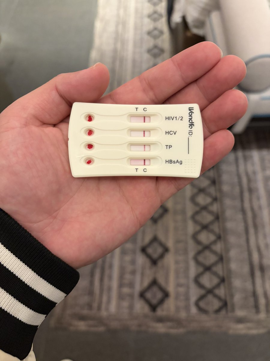 戴罪浓 tweet media