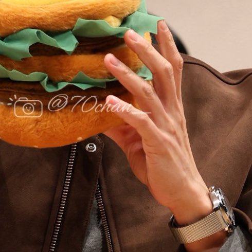 I really like your hands ㅠㅠ