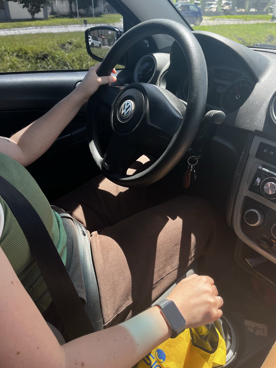 Preliminar pra mim é quando a minha esposa lança essa pose aqui ao dirigir 🥵🥵🥵