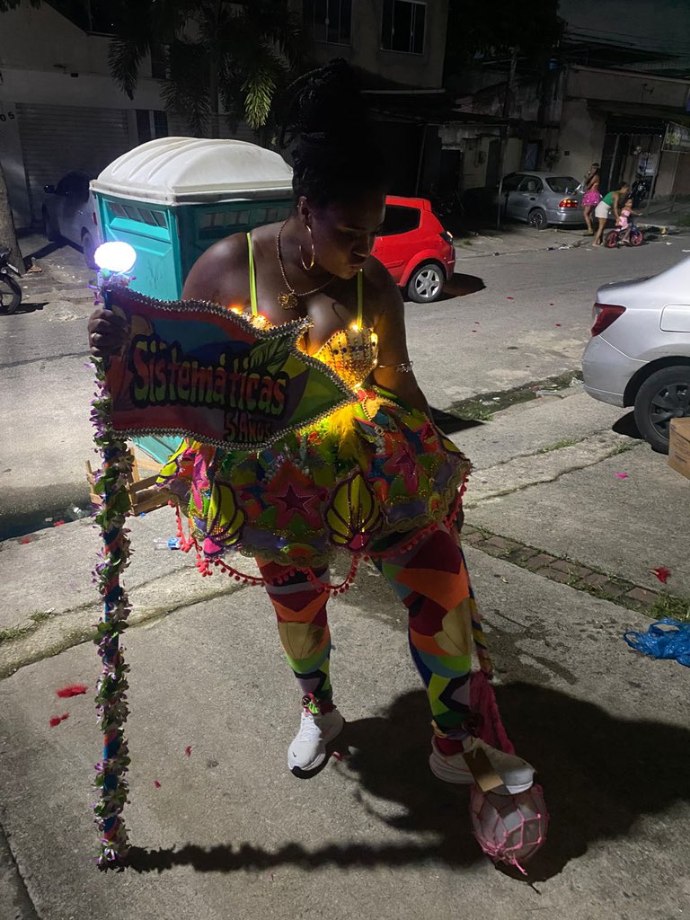 SistematicasC's tweet photo. Não tem escuro certo pq estávamos VAGALUME 😌🥰 https://t.co/Rcoxpffabu