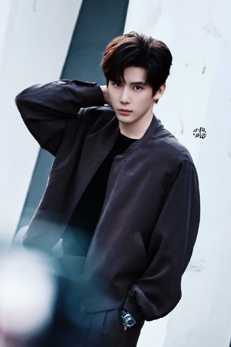 f_fofah1994's tweet image. RT @bestofbuss: 📸 20260221 • Filming Day 5! 🕰️

©️ 小狗日记_王安宇

[1/2]

#WangAnyu #ILiveInYourTime 
#想把你和时间藏起来