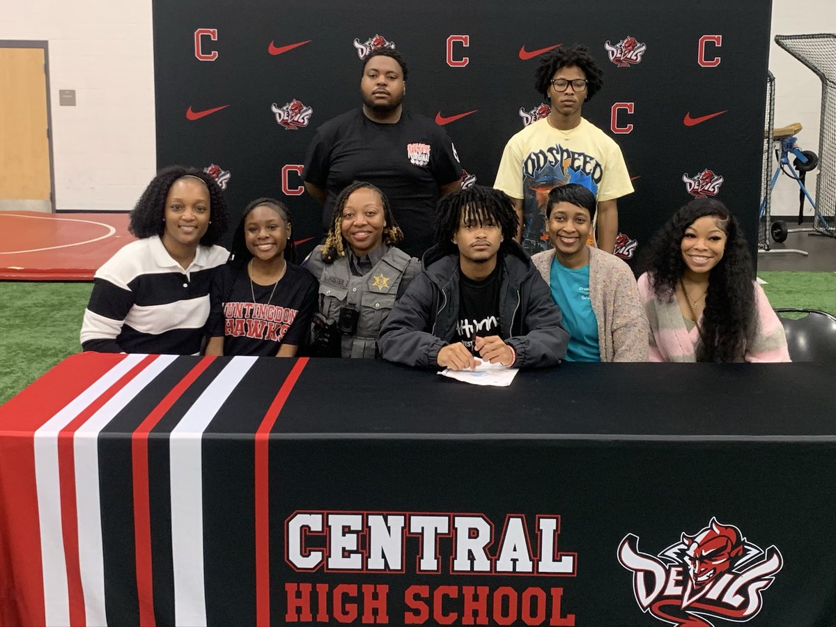 Red Devil Football tweet media