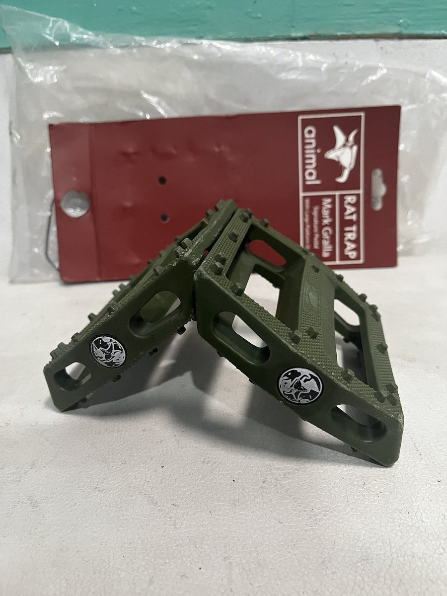 bowtrickster tweet media