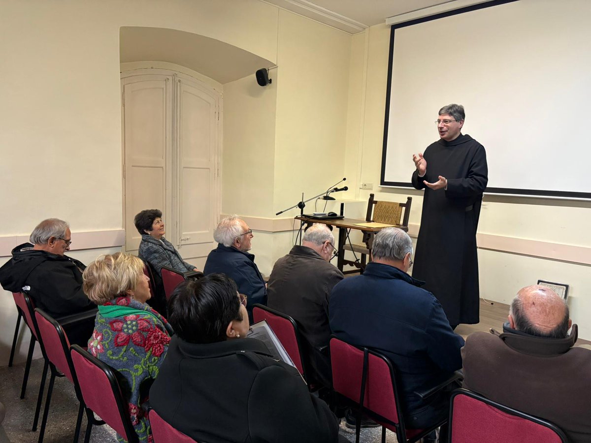 PratNur's tweet image. Avui els Amics dels Goigs estan a l'@AbMontserrat amb les altres tres associacions gogistes de Catalunya, amb els que vàrem editar el goig del Mil·lenari del Monestir de Montserrat.
#goigs #Montserrat 
#amicsdelsgoigs
#millenaridemontserrat