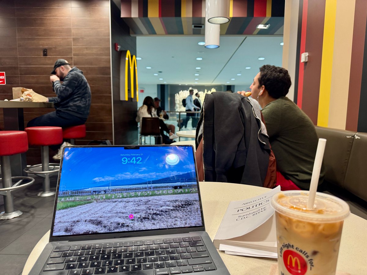 Chris Arnade 🐢🐱🚌 tweet media