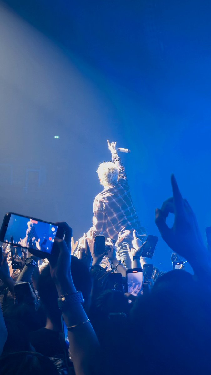 ดนตรีไม่มีพรมแดน ถึงรากเหง้าแตกต่างแต่บทเพลงก็พาเรามาเจอกัน เป็นบัตรหลุมครั้งแรกที่สนุกสุดเหวี่ยง การแสดงทรงพลัง เป็นเวลาชั่วโมงครึ่งที่ผ่านไปไวจนน่าใจหายเลย #OORBKK2026