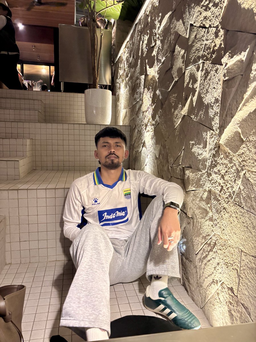 superabidin's tweet photo. Hidup PERSIB! @WidiaR_ @persib 💙💙💙 https://t.co/dzsvbaiGVK