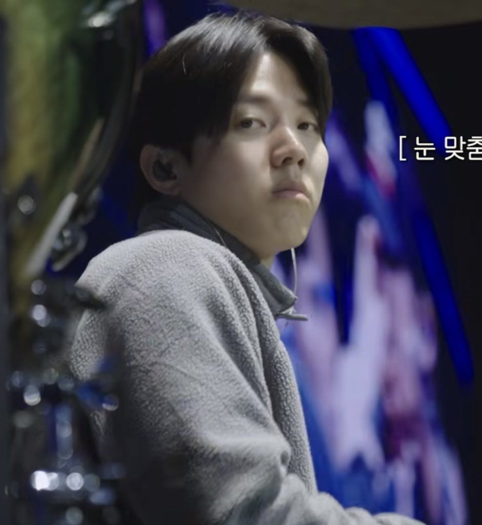 dowoon hasn’t changed at all too 😭